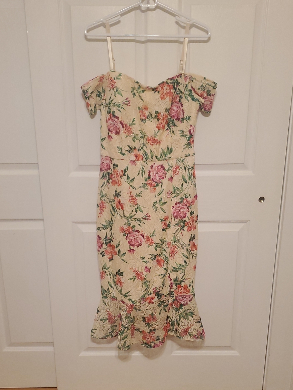 Guess Floral Off-Shoulder Midi Dress in Cream with Pink Blooms